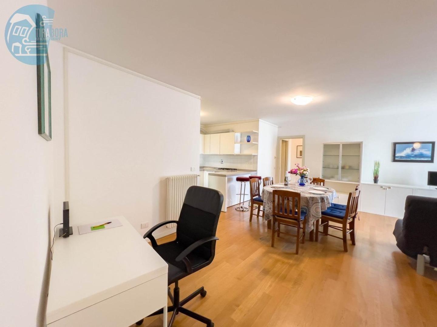 Cattedrale 5 Tirabora Short Rent Lägenhet Trieste Exteriör bild