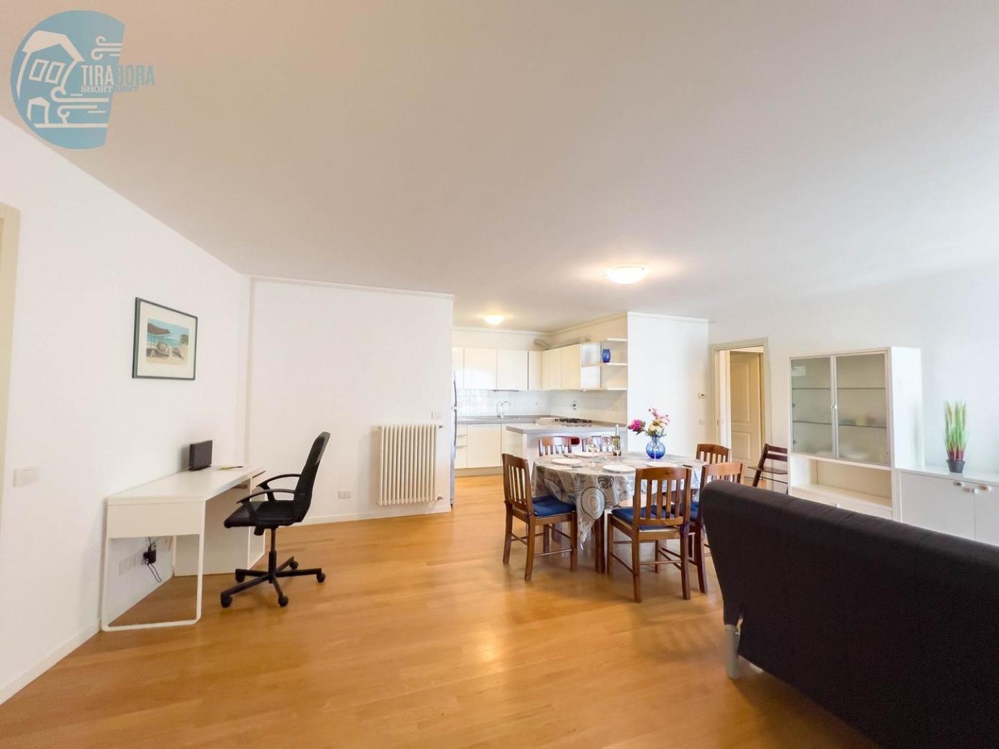 Cattedrale 5 Tirabora Short Rent Lägenhet Trieste Exteriör bild