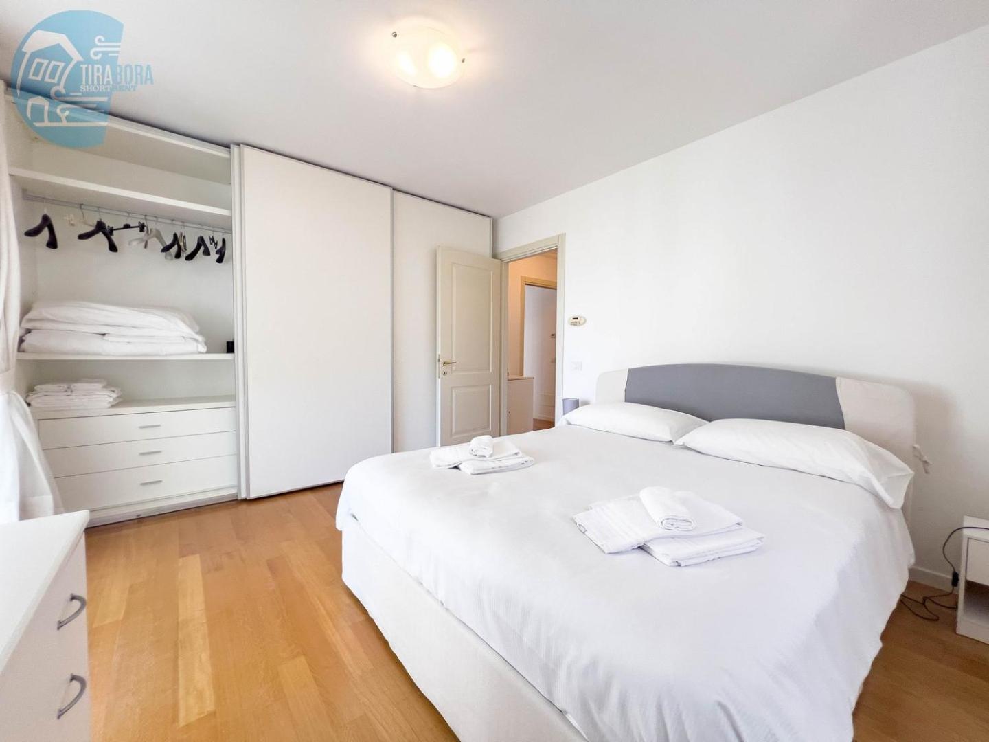 Cattedrale 5 Tirabora Short Rent Lägenhet Trieste Exteriör bild