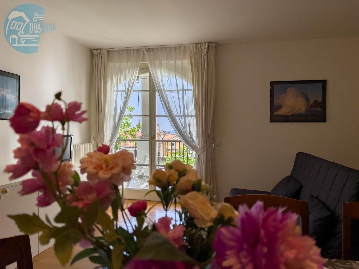 Cattedrale 5 Tirabora Short Rent Lägenhet Trieste Exteriör bild