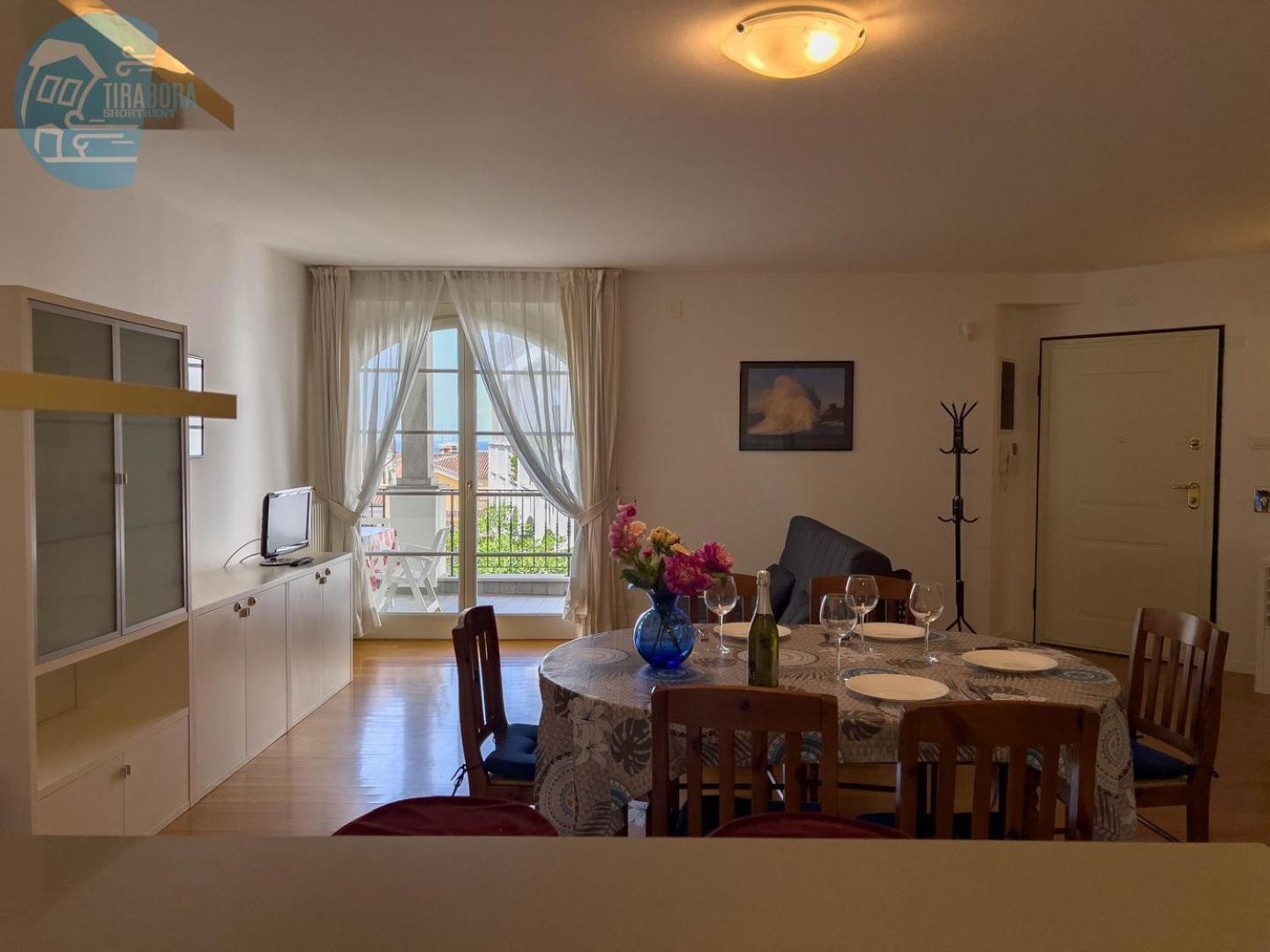 Cattedrale 5 Tirabora Short Rent Lägenhet Trieste Exteriör bild