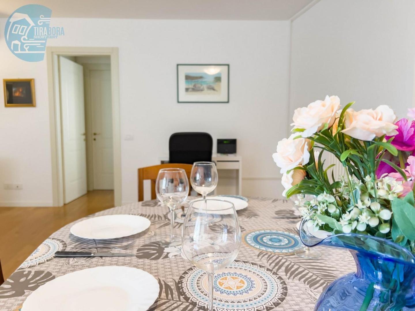 Cattedrale 5 Tirabora Short Rent Lägenhet Trieste Exteriör bild