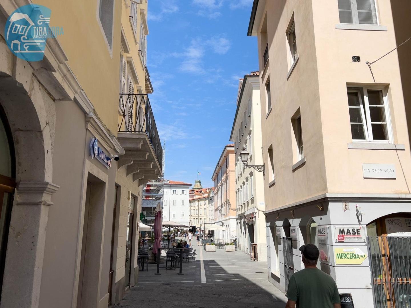 Cattedrale 5 Tirabora Short Rent Lägenhet Trieste Exteriör bild